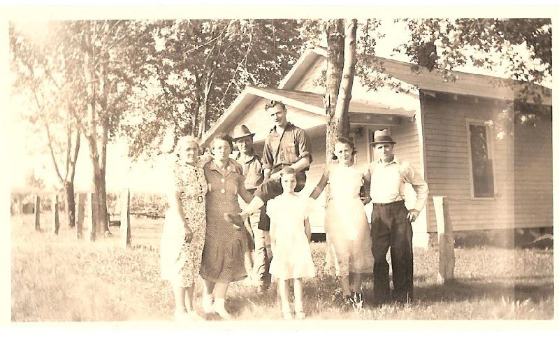 Maggie, Cloa, John, and Albert Girotti, Mary Sandretto (child), Stella and Joe Girotti 